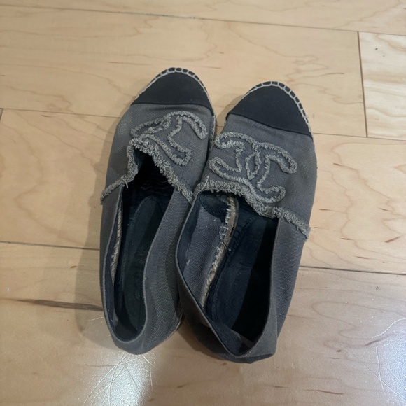 CHANEL Canvas Espadrilles – Gray/Black with CC Logo – Size 36, size 6 - Picture 3 of 3